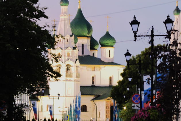 Фото к экскурсии Огни небольшого города: вечерняя экскурсия по Ярославлю