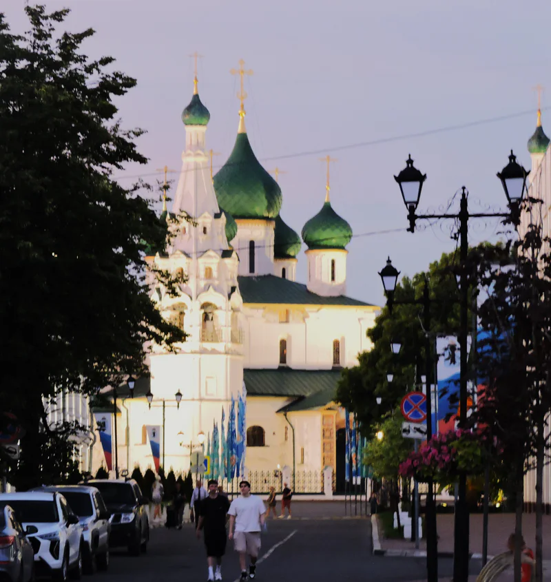 Огни небольшого города: вечерняя экскурсия по Ярославлю — фото 2