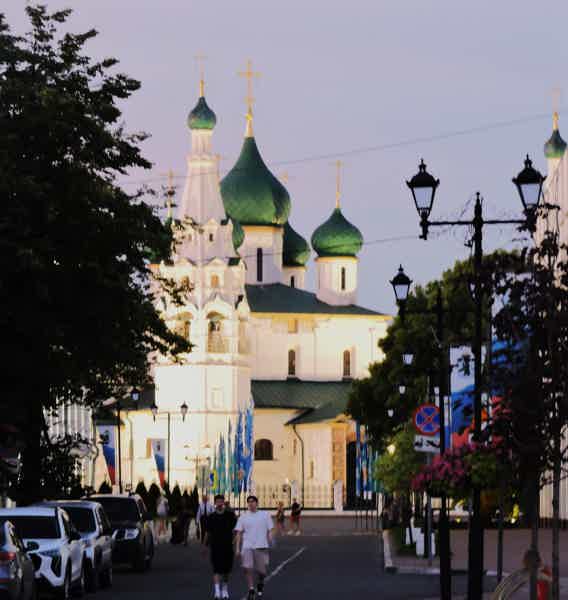 Огни небольшого города: вечерняя экскурсия по Ярославлю - фото 2