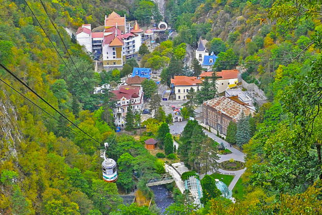 Виды Средневековые cокровища: Вардзия, Рабат и Боржоми