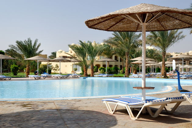 Виды Пляжный отдых в Th8 Palm с захватывающим видом на Дубайский горизонт