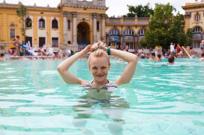 Budapest night spa party: Széchenyi Thermal