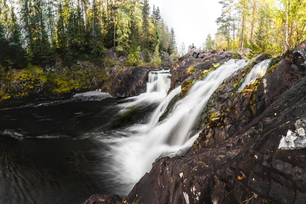 Виды Водопады и вулканы Карелии: Гирвас — Кивач — Поор-порог