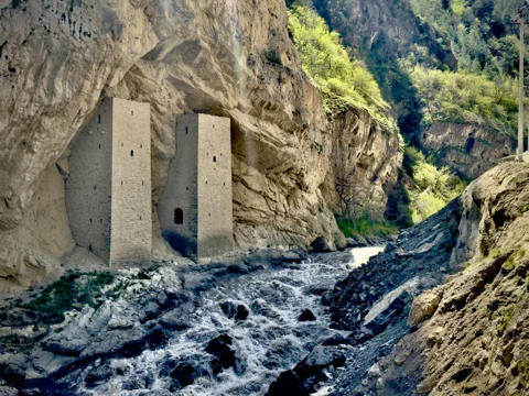  Красоты Аргунского ущелья: от водопада к сторожевым башням