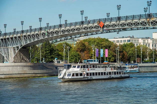 Вся Москва на Флагмане: речная прогулка от Китай-города до Киевского