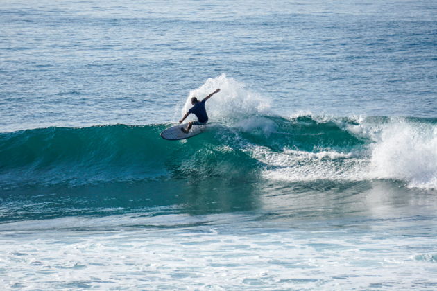 Главное изображение экскурсии - Сёрфинг в Унаватуне: школа волн у океана с профессионалами