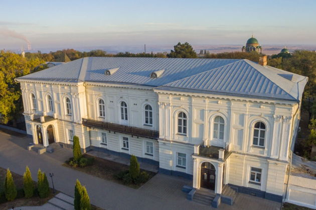 Виды Индивидуальная экскурсия на автомобиле в Новочеркасск