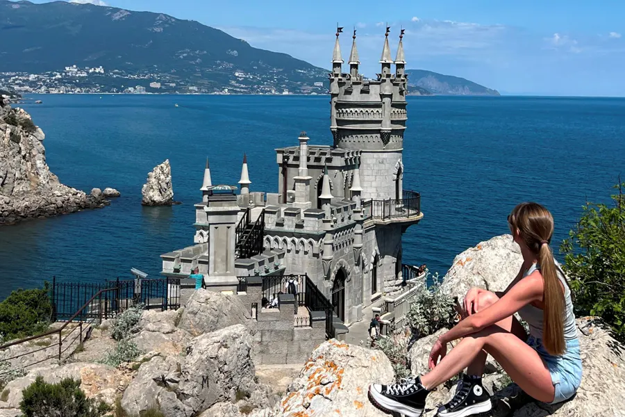Ялта — царица Крыма: красота сквозь века (из Алупки) — фото 1