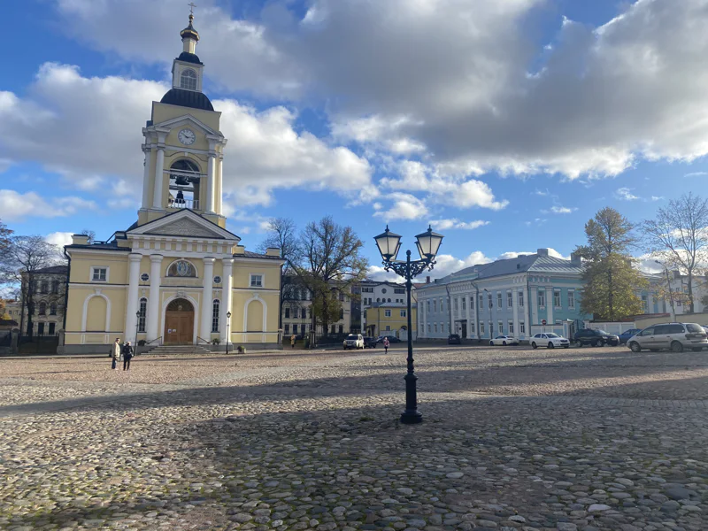 По Выборгу на микроавтобусе — фото 3, Выборг | Покатаем