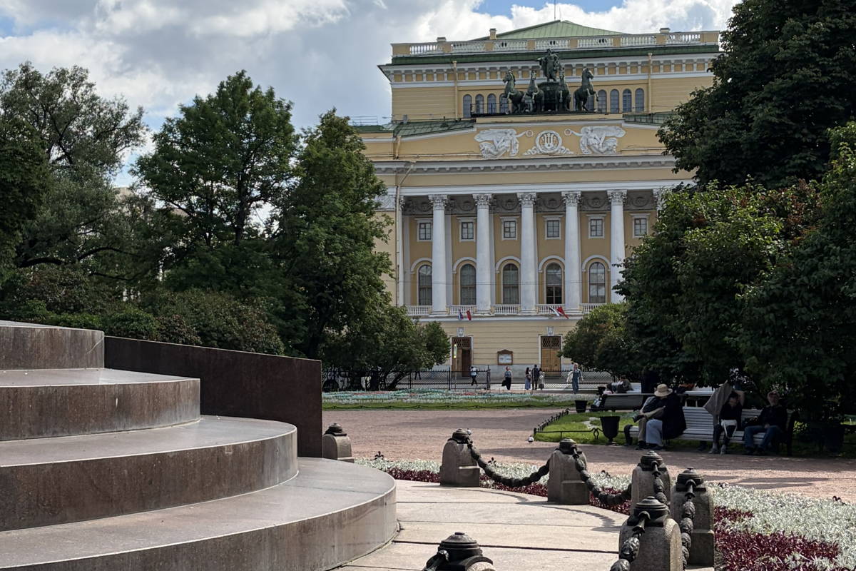 Театральный Петербург