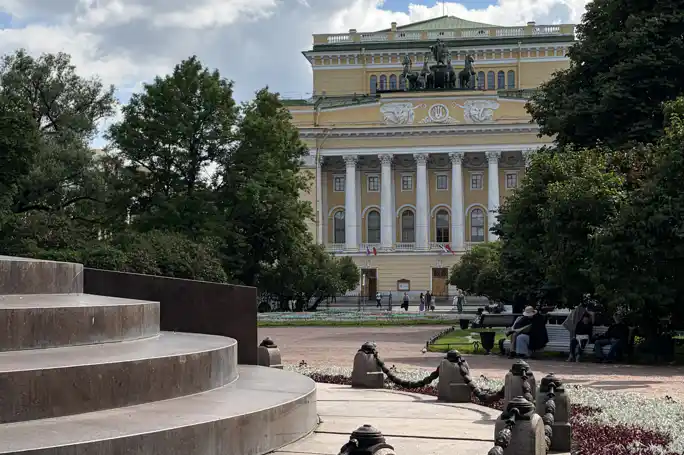 Театральный Петербург