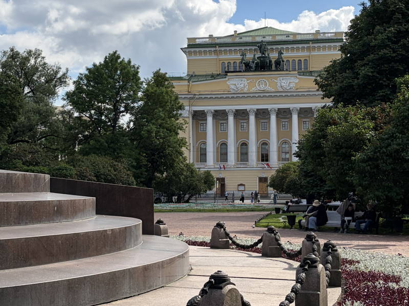 Театральный Петербург
