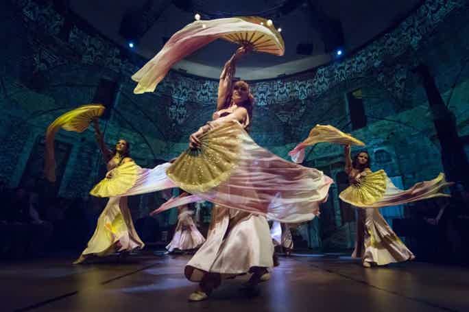 Культурный центр Ходжапаша: билеты на шоу турецких танцев