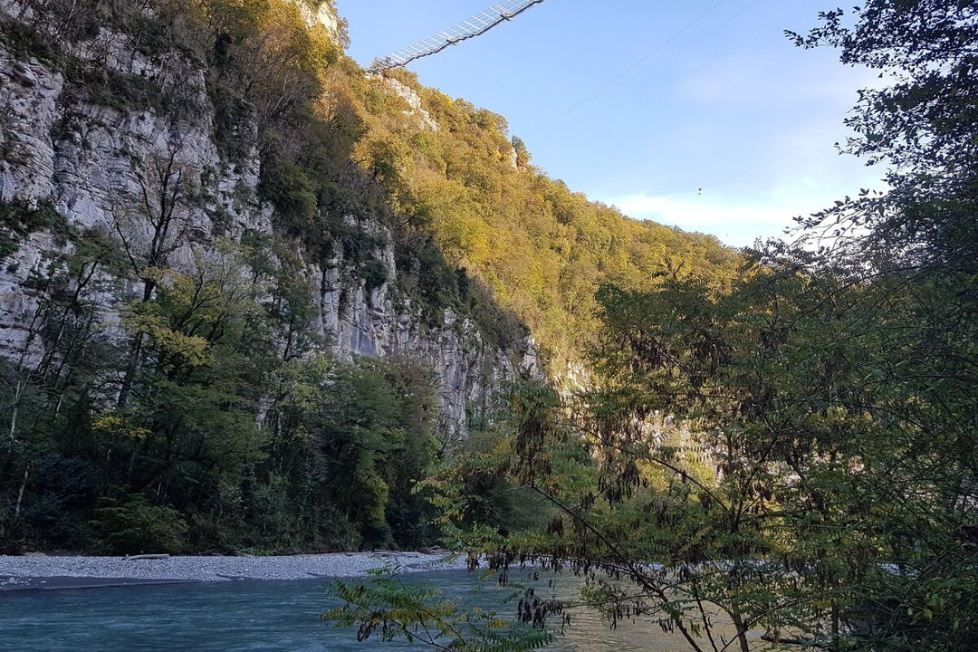 Великолепные дольмены и горнолыжные курорты Красной поляны  — фото 1