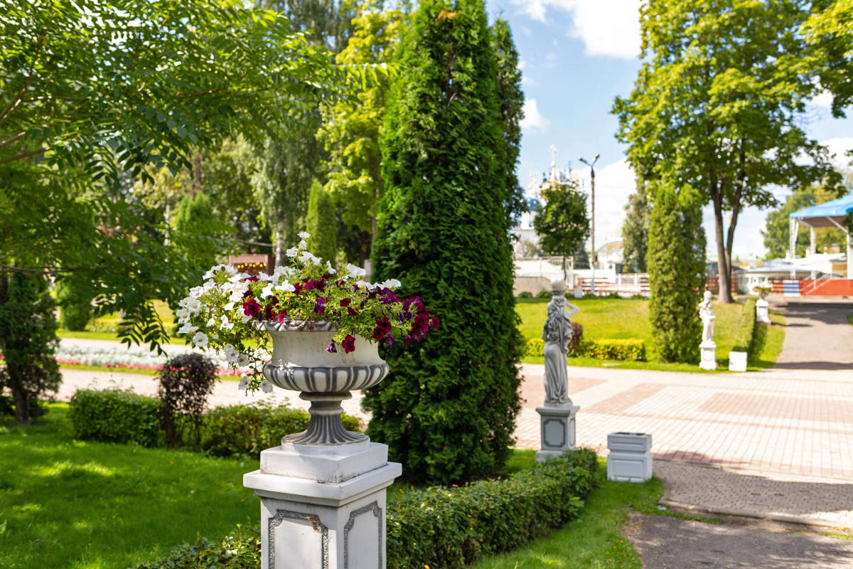 Церковь Белая Троица