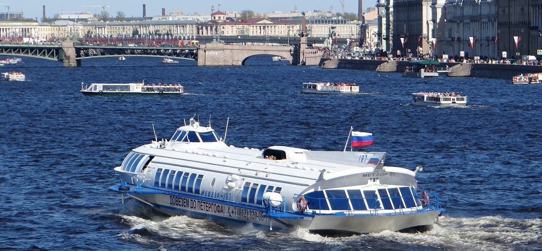 Фото метеора в Петергоф