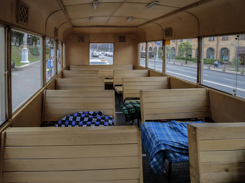 Обзорная экскурсия по Минску в ретро-атмосфере автобуса 30х годов — фото 6, Минск | Покатаем