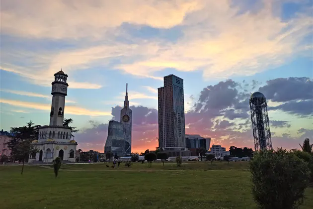 Знакомство с Батуми: пешеходная экскурсия и прогулка на кораблике — фото 3