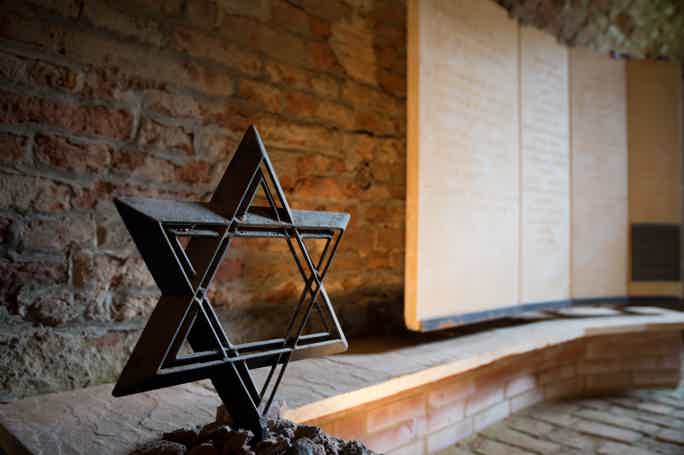 From Prague: Terezin Concentration Camp Guided Day-Trip