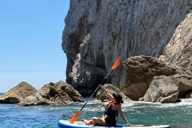 СПЛАВ НА SUP К МОРСКОЙ ПЕЩЕРЕ И СКАЗОЧНОЙ БУХТЕ