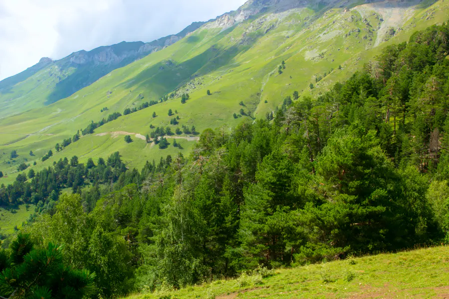 Экскурсия в Архыз из Кисловодска: древние храмы и монастырь — фото 1