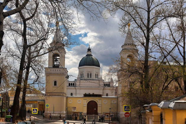 Женские монастыри Москвы