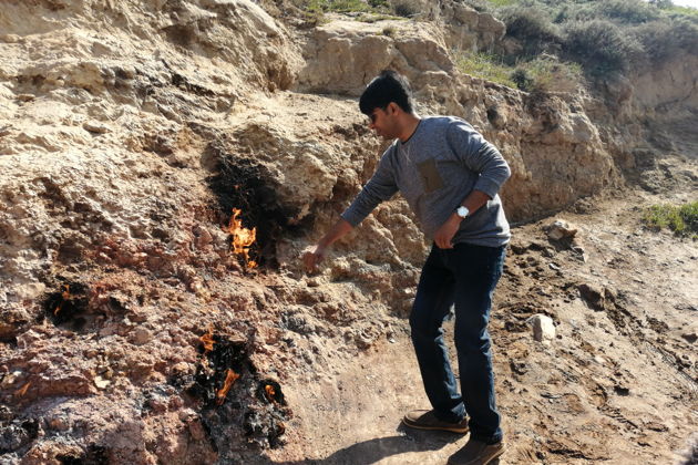Виды Местные легенды Апшеронского полуострова. Янардаг, Атяшгах и Сураханы