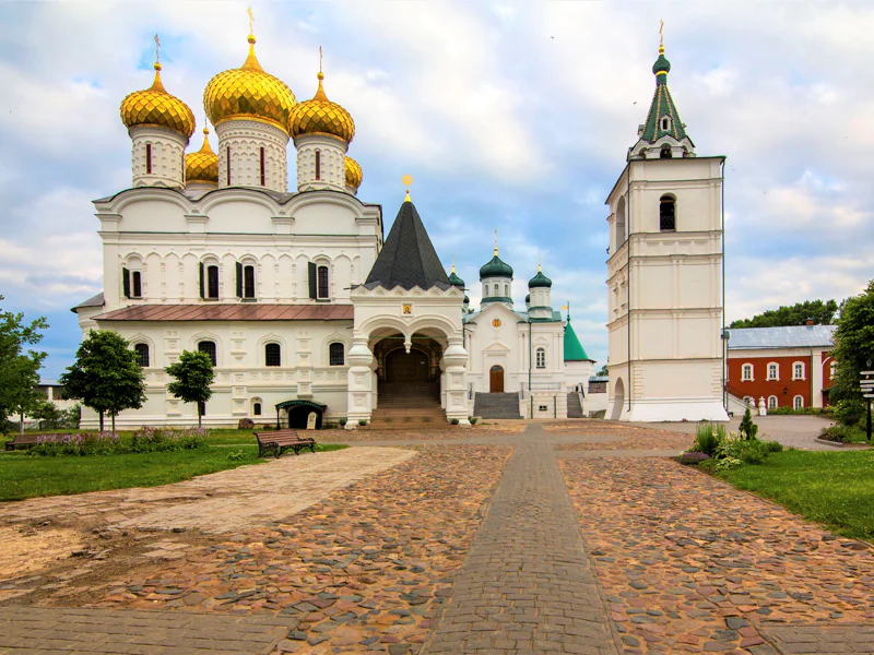 Экскурсия в Ипатьевский монастырь - колыбель царского дома Романовых — фото 5, Кострома | Покатаем