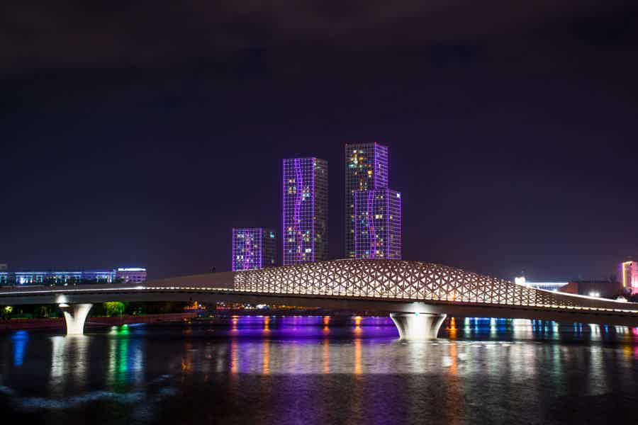 Астана ночью: огни, архитектура и волшебство столицы - фото 1