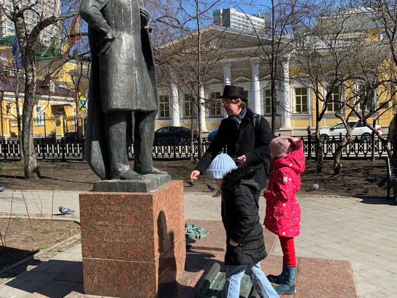 Экскурсия-квест «Арбатские рыцари или тайна пропавшего шоколада» — фото 4, Москва | Покатаем