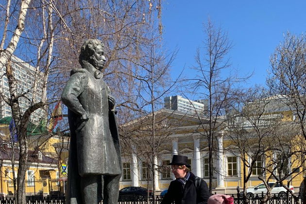 Виды Экскурсия-квест «Арбатские рыцари или тайна пропавшего шоколада» 