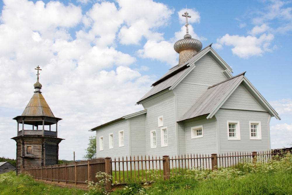 Никольская церковь в селе Ковда
