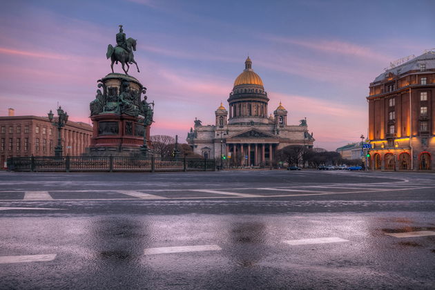 Фото к экскурсии Ночная автобусная экскурсия по Санкт-Петербургу и разведение мостов 
