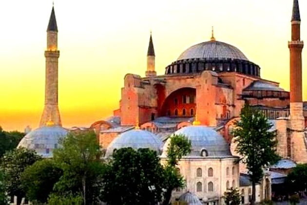 Виды Два лица Стамбула: от исторического центра до современного города