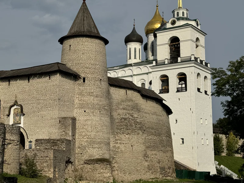 Пешеходная экскурсия по Пскову «От Ольги до Петра» — фото 5, Псков | Покатаем