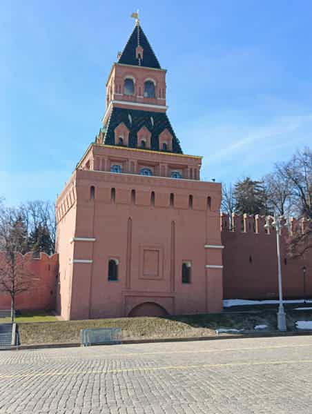 Пешеходная экскурсия-хоррор «Кремль — территория призраков» (21+) - фото 2