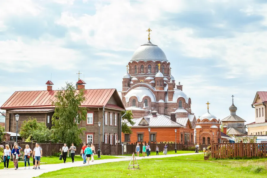 Казань и Остров-град Свияжск за 1 день. Обзорная на автомобиле — фото 1