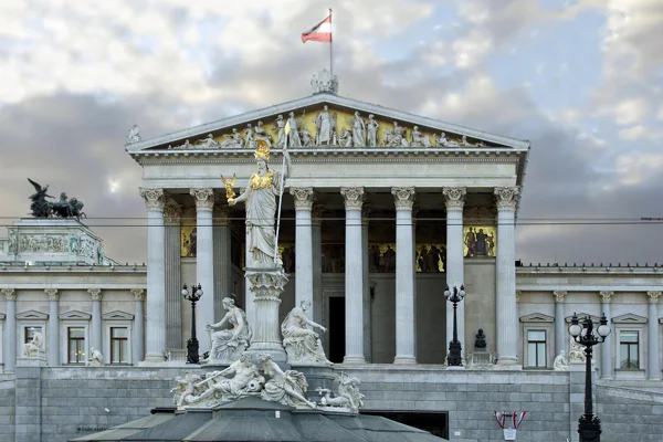 From the Habsburgs to Klimt: A Viennese Journey — photo 7, Budapest | Pokataem