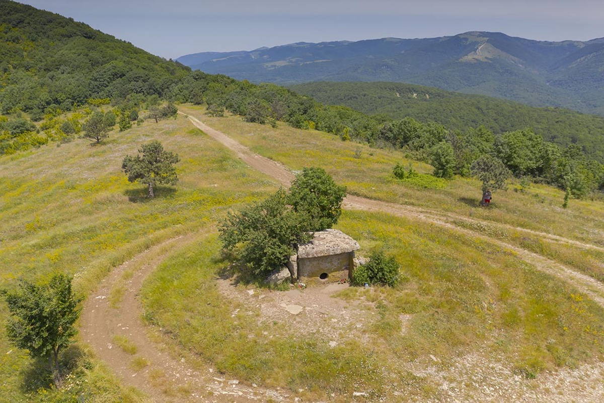 Гора Нексис