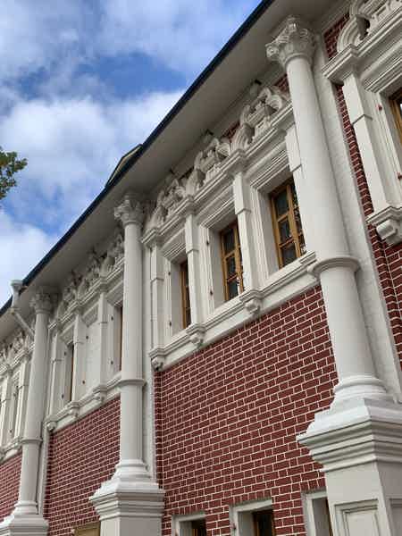 В Новодевичий монастырь: пешеходная экскурсия - фото 6