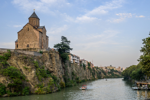 Старый Тбилиси с нового ракурса — пешком и на кораблике