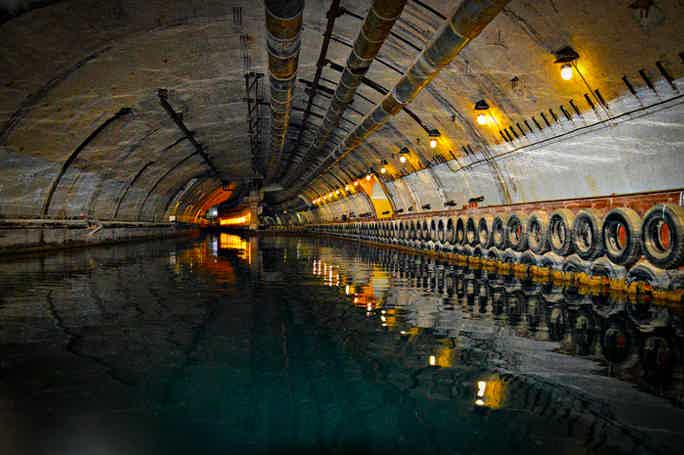Необычная Балаклава: секретные подземелья и морская прогулка