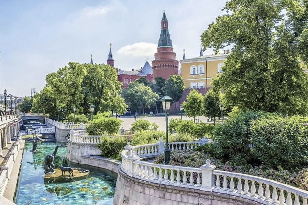 Красная площадь и Александровский сад. История, мифы и легенды Москвы