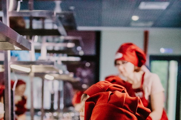 Виды «У Палыча»: экскурсия на фабрику + мастер-класс по созданию торта