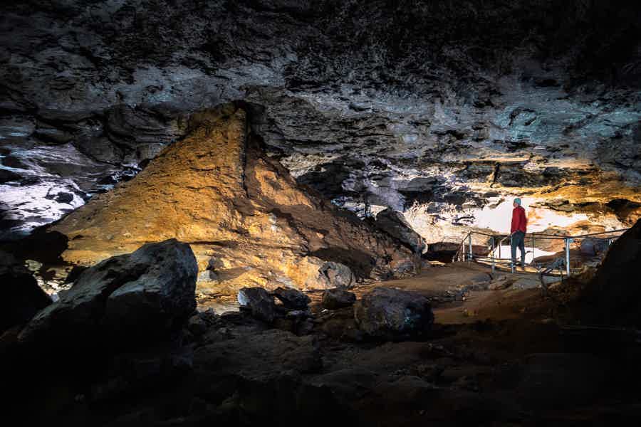 4 в 1: Кунгурская пещера, Кунгур, Белогорский монастырь и скала Ермак - фото 1