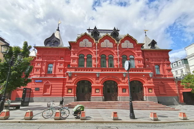 Виды Театральны﻿е улоч﻿ки Москвы