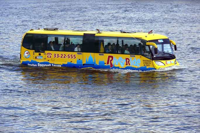 Budapest : visite en bus flottant sur terre et sur l'eau