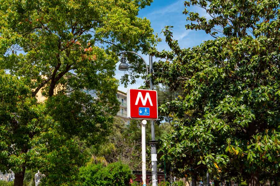 Тур по метро Неаполя: История, искусство и современность (билет включён) - фото 3