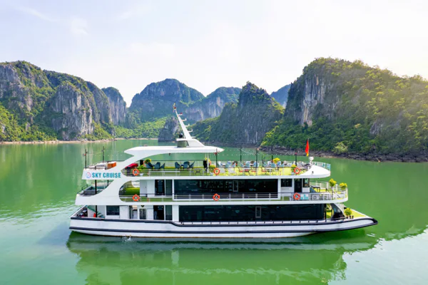 Залив Халонг на 5-звездочной яхте Apollo Luxury Cruise из Ханоя — фото 5, Ханой | Покатаем