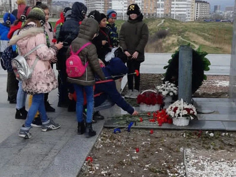 Военный аудиоспектакль-прогулка «393 шага» — фото 7, Новороссийск | Покатаем